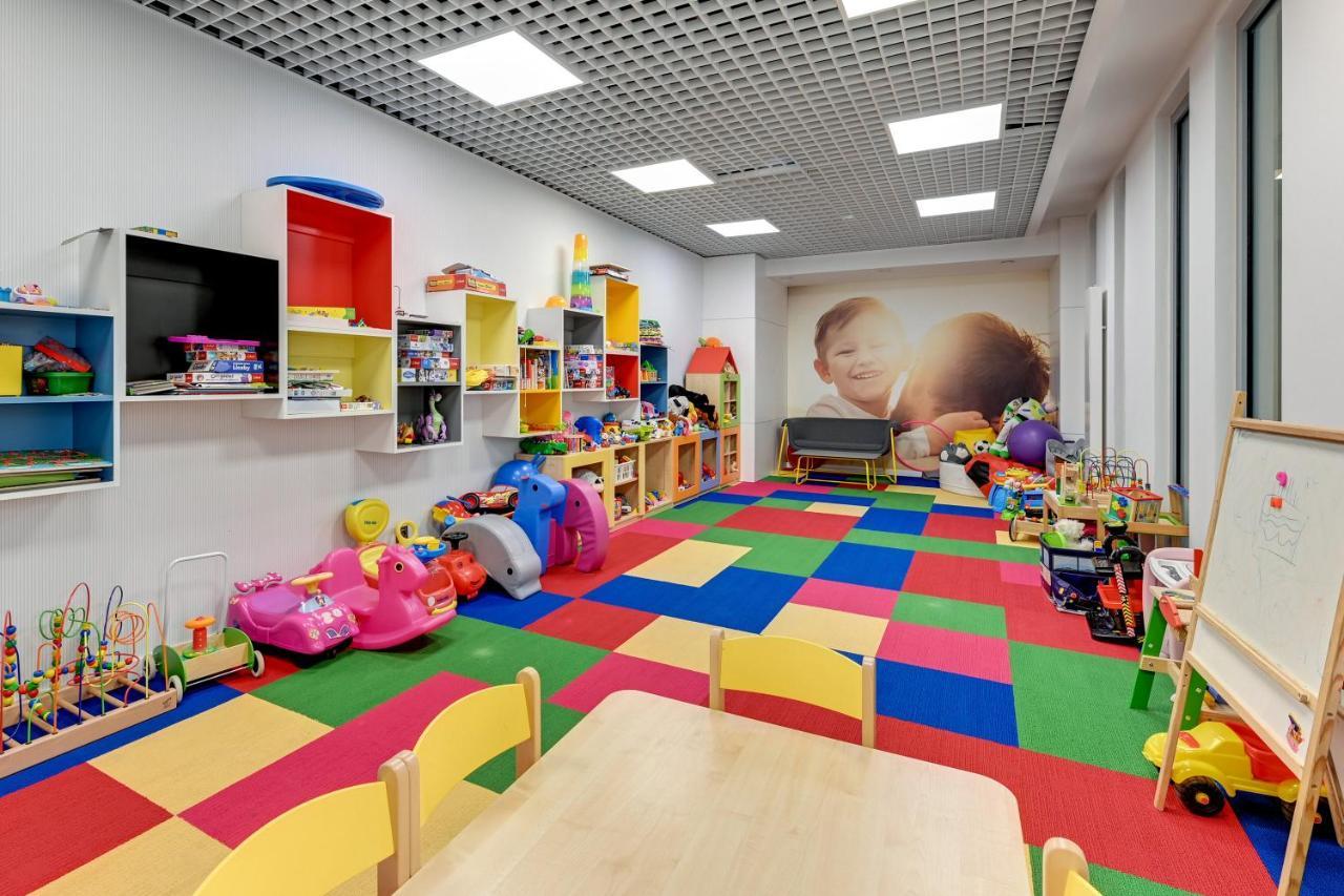 Mila Baltica Seaside, Sauna, Gym & Parking By Downtown Apartments Гданск Екстериор снимка