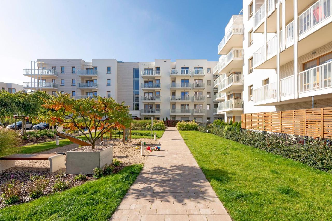 Mila Baltica Seaside, Sauna, Gym & Parking By Downtown Apartments Гданск Екстериор снимка